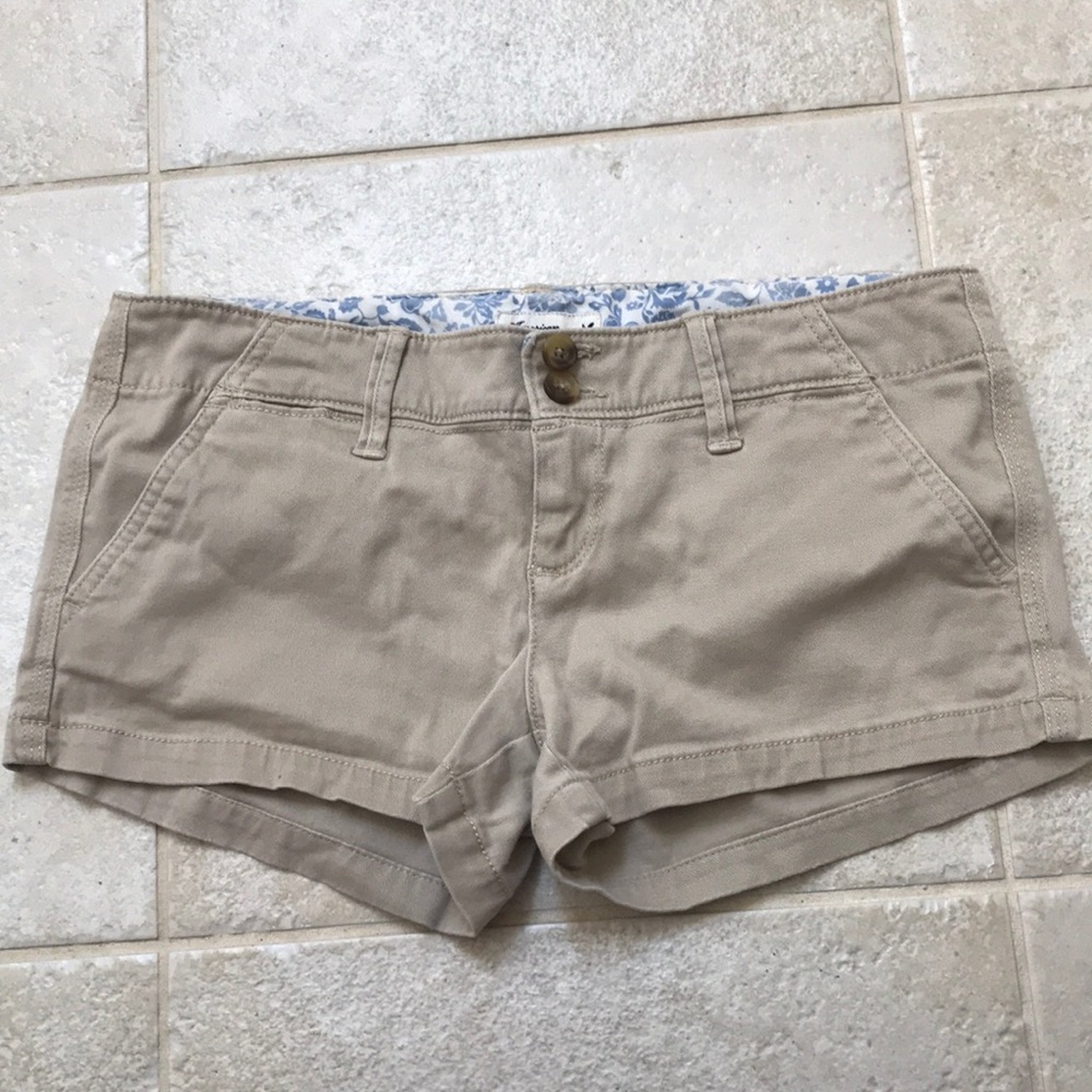 American Eagle shorts size 0 tan
